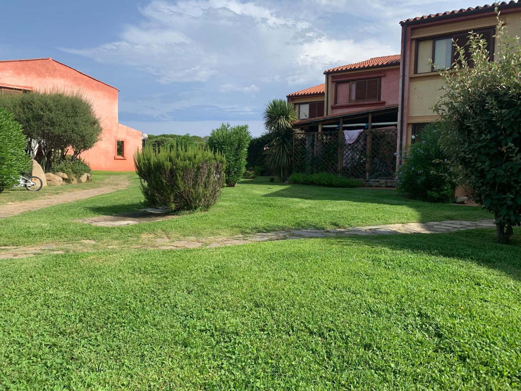 Casa Smeralda: Con Giardino E Vicino Al Mare Punta Molara المظهر الخارجي الصورة